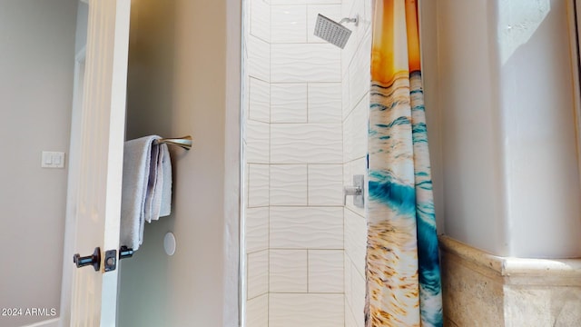 7171 W Quarter Horse Run, Coolidge, AZ 85128 - full bathroom featuring a tile shower