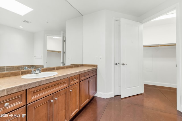 bathroom with vanity