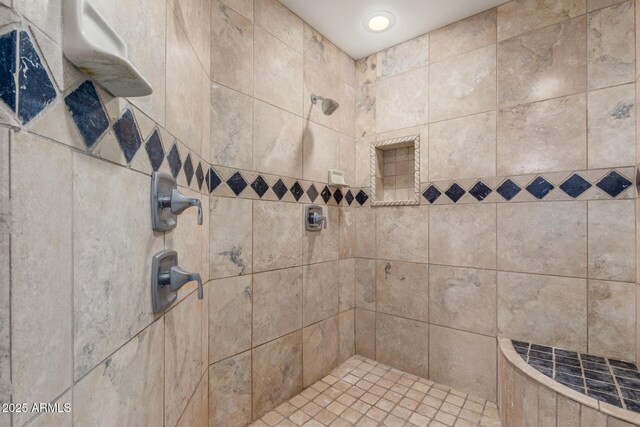 8043 E Laurel St, Mesa, AZ 85207 - full bath featuring tiled shower