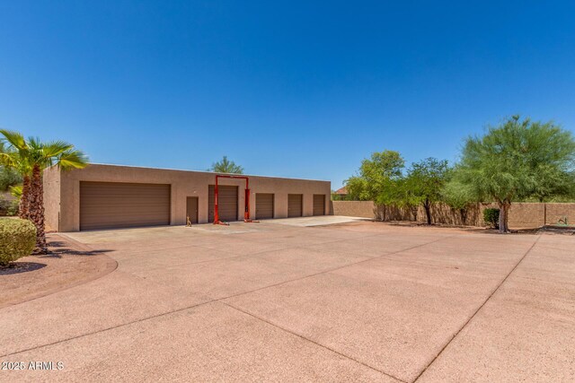 8043 E Laurel St, Mesa, AZ 85207 - adobe home with stucco siding