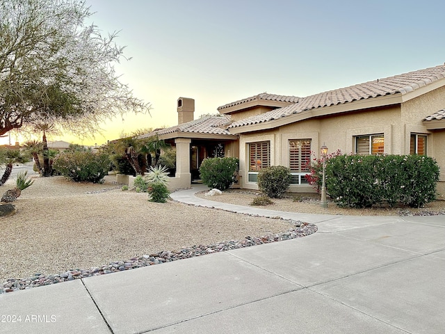 view of front of property