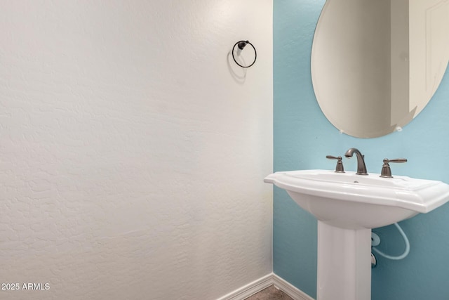 14552 S 182nd Dr, Goodyear, AZ 85338 - bathroom with baseboards