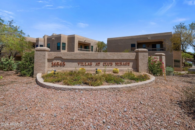 view of community / neighborhood sign