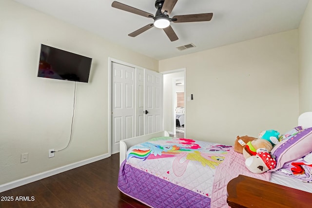 332 S 83rd Pl, Mesa, AZ 85208 - bedroom with wood finished floors, ceiling fan, and a closet