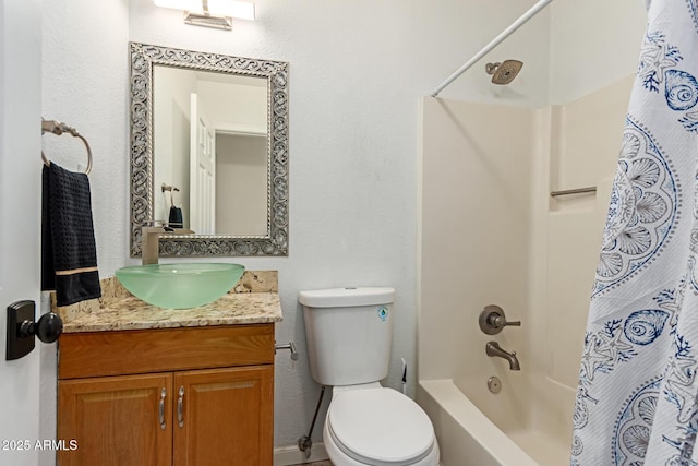332 S 83rd Pl, Mesa, AZ 85208 - full bath featuring vanity, shower / bath combination with curtain, and a textured wall