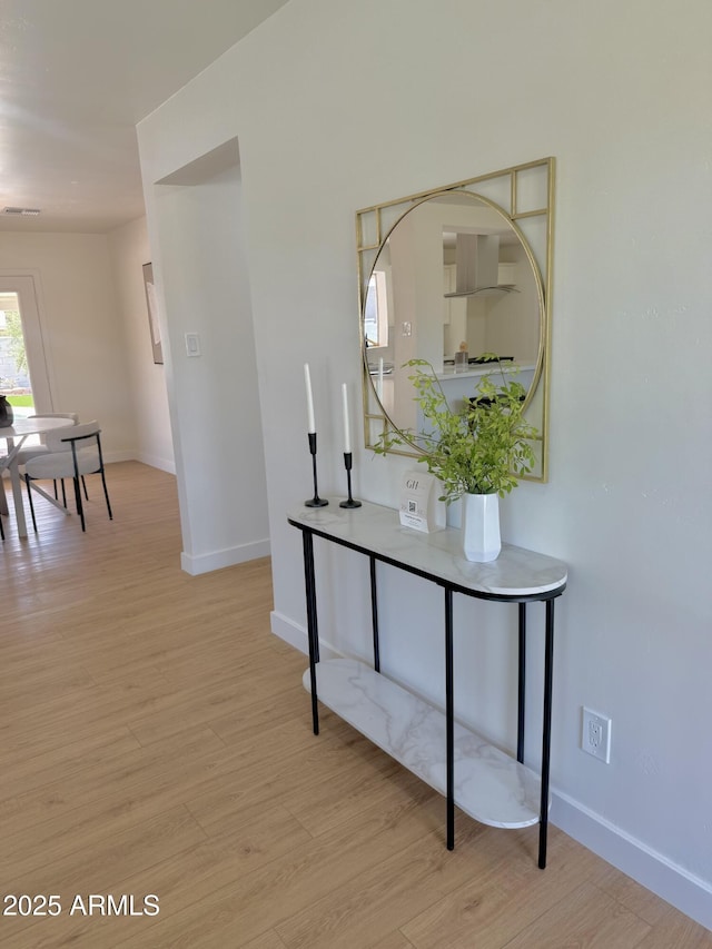 1421 W Pasadena Ave, Phoenix, AZ 85013 - hall featuring wood finished floors
