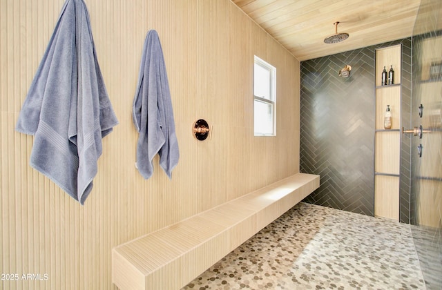 1712 E Fairfield St, Mesa, AZ 85203 - bathroom with a tile shower