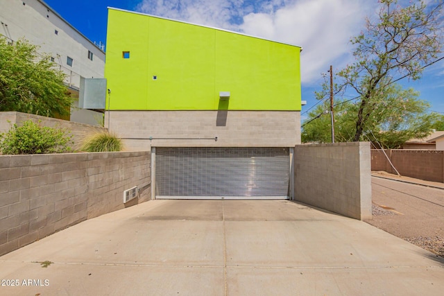 1111 W University Dr Unit 3016, Tempe, AZ 85281 - garage with a gate and concrete driveway