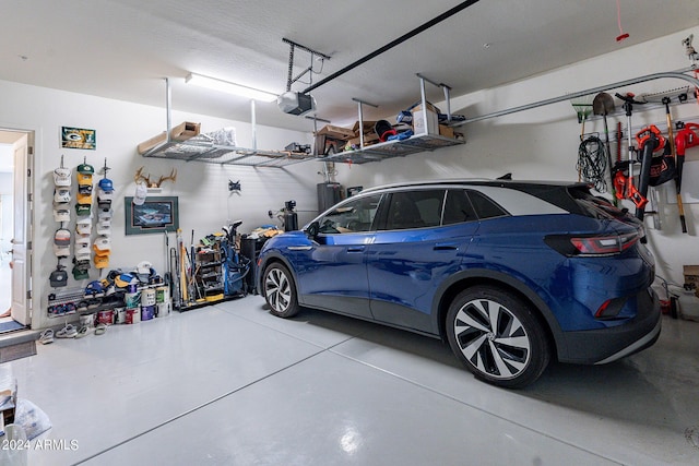12035 W Roy Rogers Rd, Peoria, AZ 85383 - garage with a garage door opener
