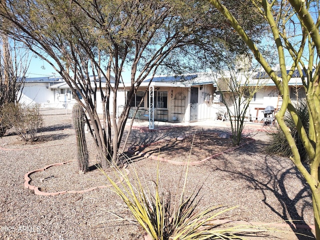 view of front facade