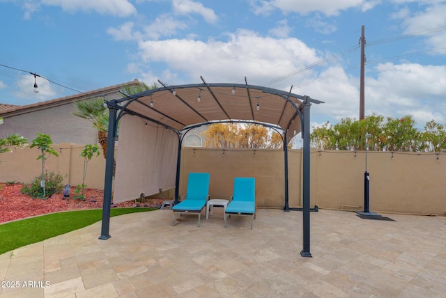 5940 W Robinson Way, Chandler, AZ 85226 - view of patio with fence