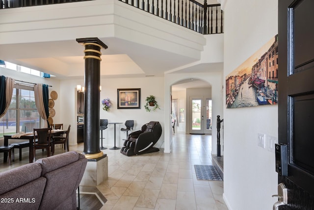 5940 W Robinson Way, Chandler, AZ 85226 - living area with healthy amount of natural light and arched walkways