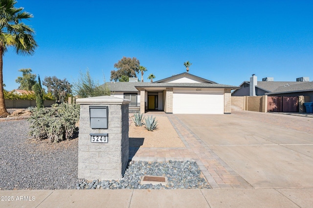 view of front facade featuring a garage