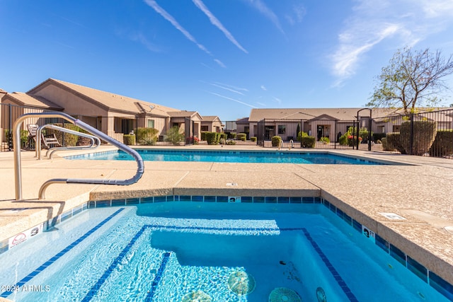 view of swimming pool