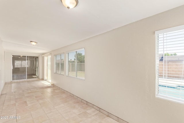 18402 N 17th Ave, Phoenix, AZ 85023 - empty room featuring baseboards