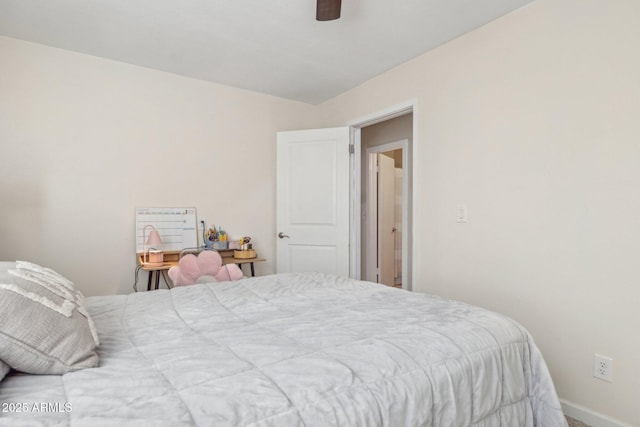 bedroom featuring ceiling fan