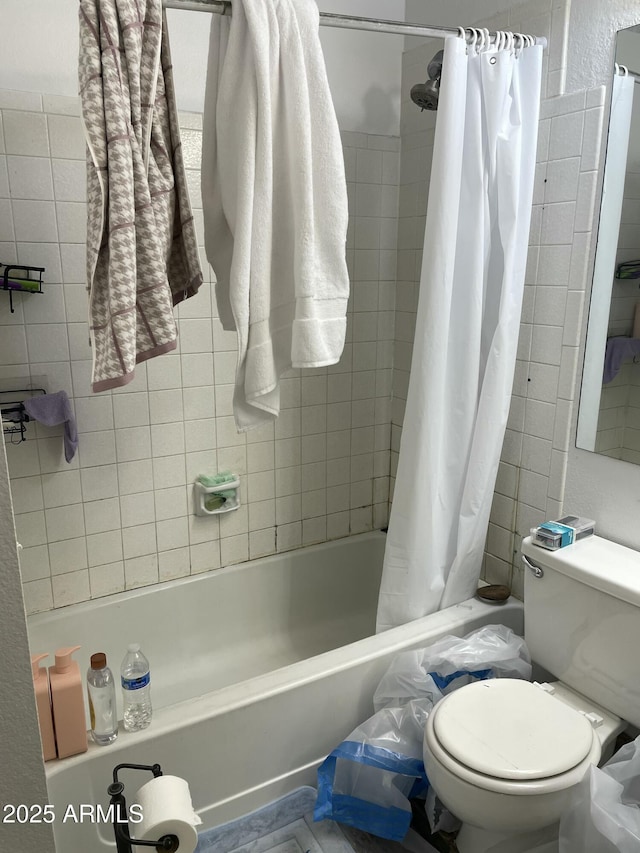 3324 W Mcrae Way Unit 2, Phoenix, AZ 85027 - full bathroom featuring shower / tub combo with curtain and toilet