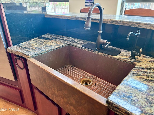 interior details featuring sink