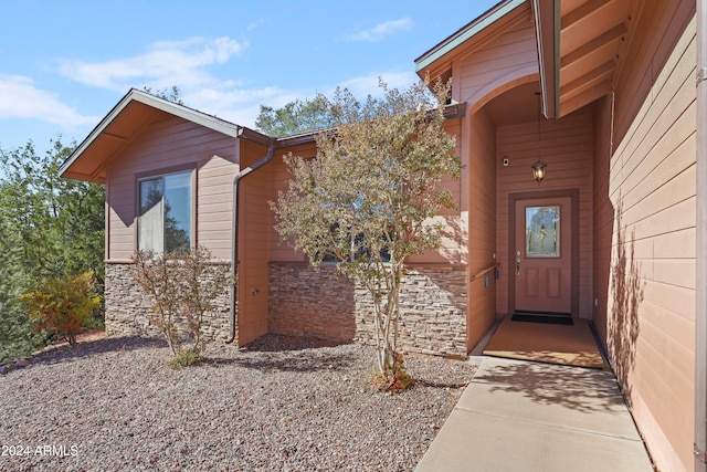 view of property entrance