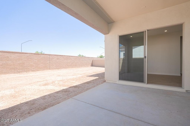 1254 E Penedes Dr, Gilbert, AZ 85298 - view of patio featuring a fenced backyard