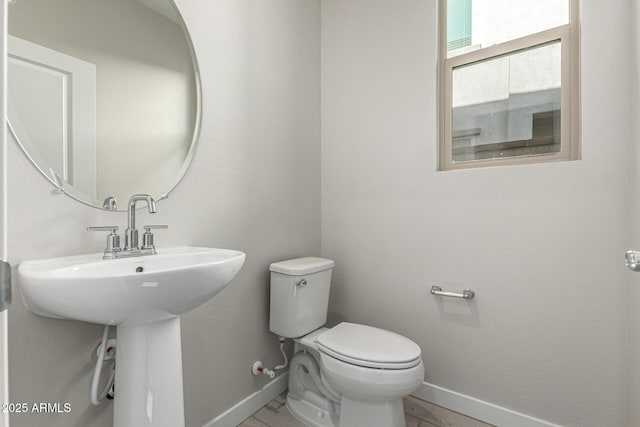 9366 E Sequence Ave, Mesa, AZ 85212 - bathroom featuring baseboards