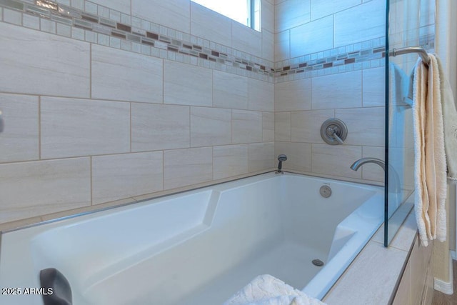 bathroom featuring a bathing tub