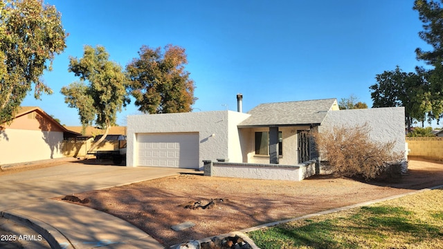 view of front facade featuring a garage