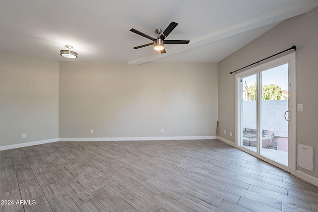 unfurnished room featuring light wood-type flooring and ceiling fan