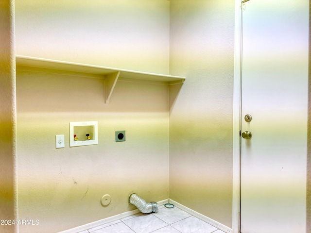 clothes washing area with electric dryer hookup, hookup for a gas dryer, light tile patterned floors, and hookup for a washing machine