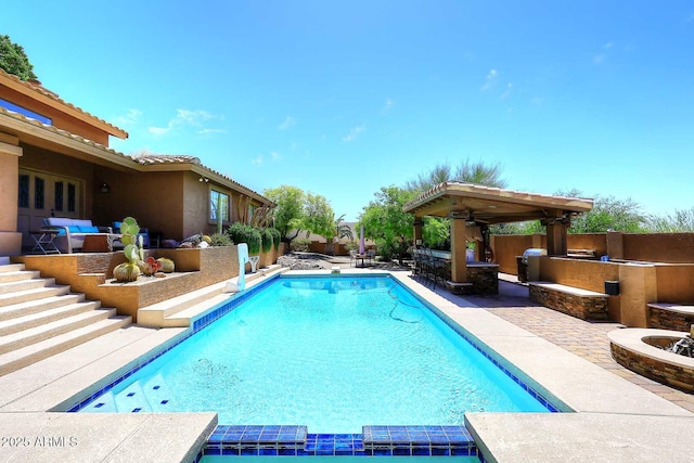 11215 N Garland Cir, Fountain Hills, AZ 85268 - view of swimming pool with outdoor dry bar, a pool with connected hot tub, and a patio area