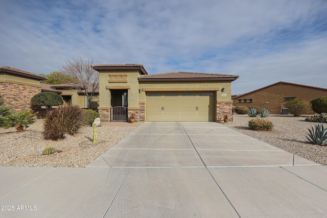 view of front facade featuring a garage