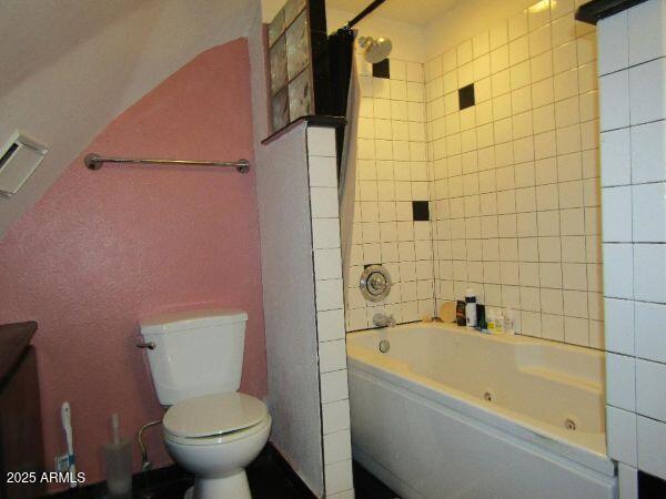 474 N Meadow Way, Payson, AZ 85541 - full bathroom with a combined bath / shower with jetted tub and vanity