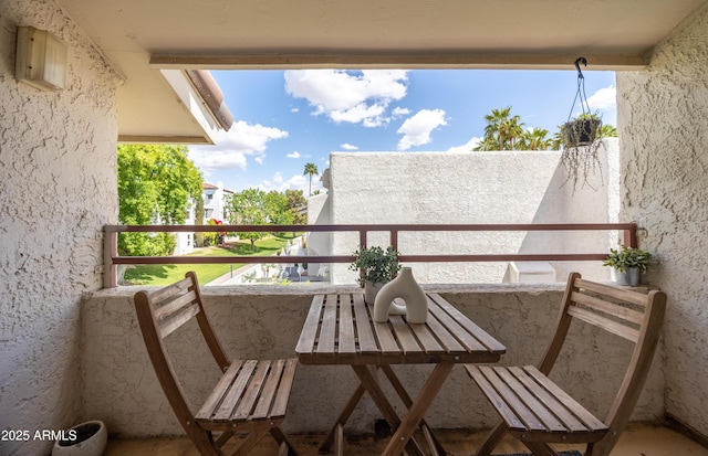 7350 N Via Paseo Del Sur Unit O202, Scottsdale, AZ 85258 - view of balcony
