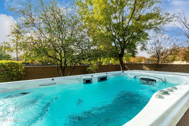 view of swimming pool