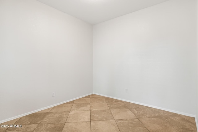 11702 W Lincoln St, Avondale, AZ 85323 - unfurnished room with baseboards