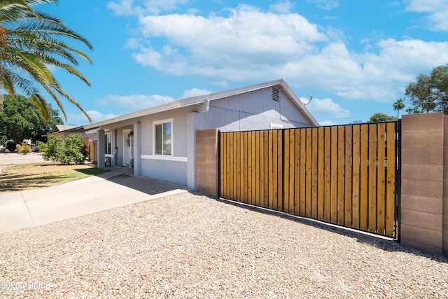 1531 S Padre Rd, Apache Junction, AZ 85119 - view of front of house featuring a gate