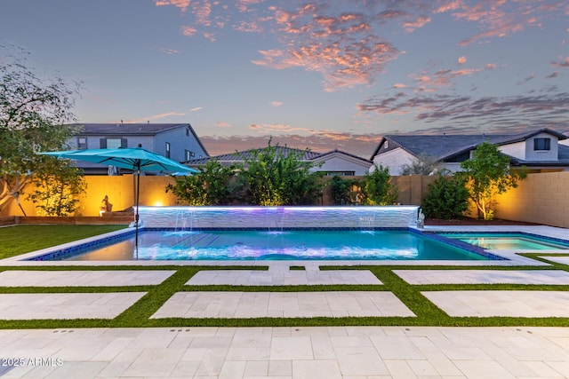 2316 E Canary Dr, Gilbert, AZ 85297 - view of swimming pool with a fenced backyard, a patio, and a pool with connected hot tub