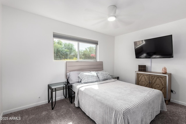 bedroom featuring carpet floors, ceiling fan, and baseboards