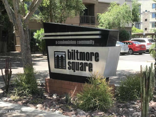 view of community / neighborhood sign