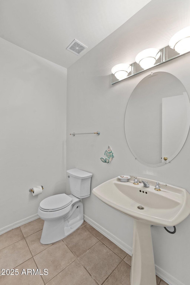 31234 N 47th Pl, Cave Creek, AZ 85331 - half bath featuring toilet and tile patterned flooring
