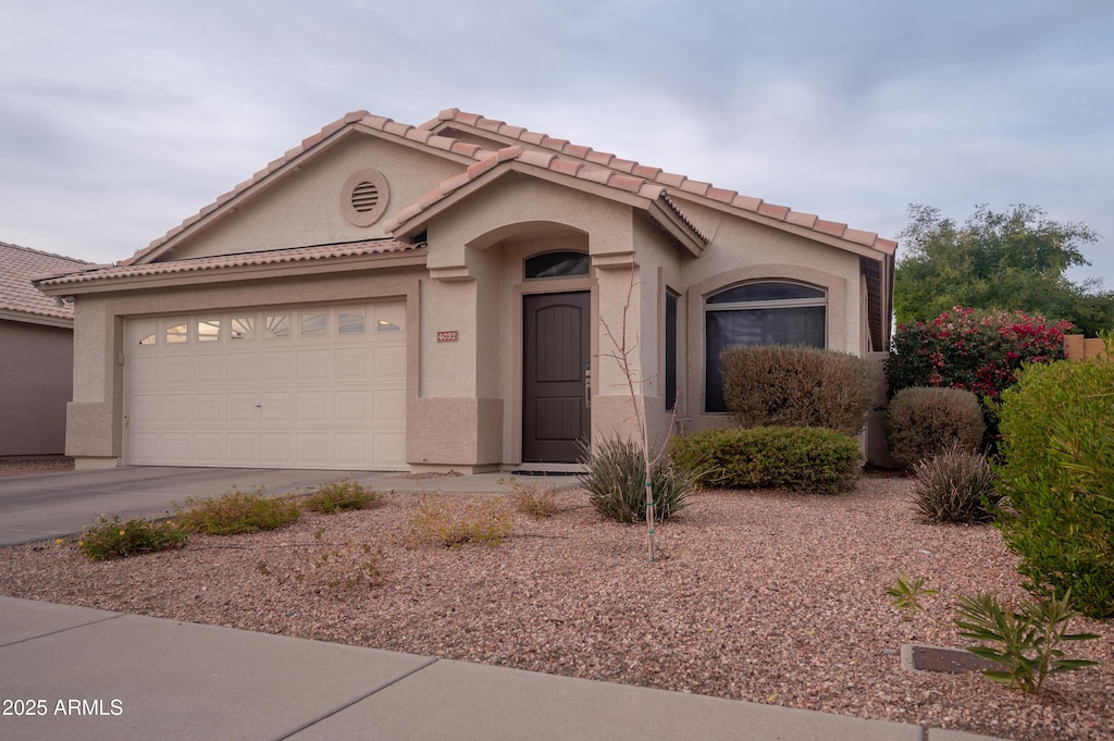 view of front of house with a garage