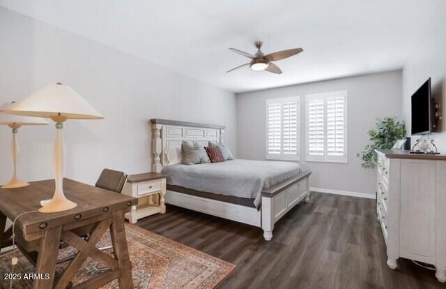 15221 N Clubgate Dr Unit 2096, Scottsdale, AZ 85254 - bedroom featuring dark wood finished floors and ceiling fan
