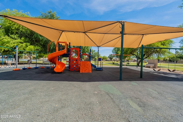 11526 W Bermuda Dr, Avondale, AZ 85392 - view of community playground