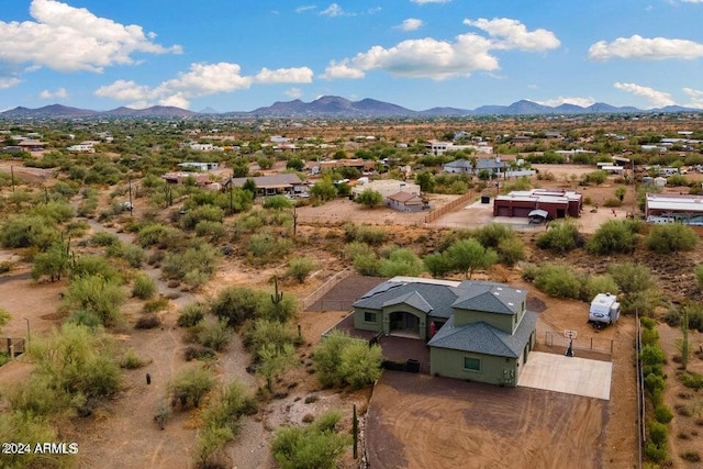 bird's eye view featuring a mountain view