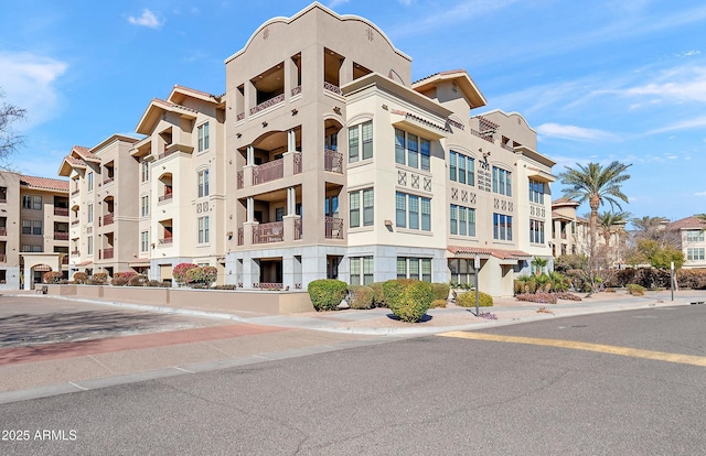 Listing photo 3 for 7291 N Scottsdale Rd Unit 2009, Paradise Valley AZ 85253