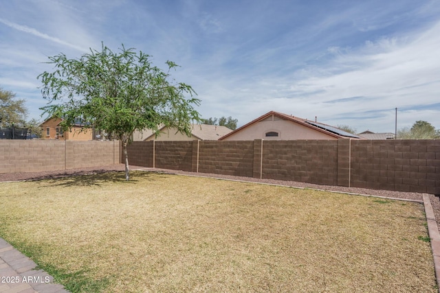 2889 S 161st Dr, Goodyear, AZ 85338 - view of yard featuring a fenced backyard