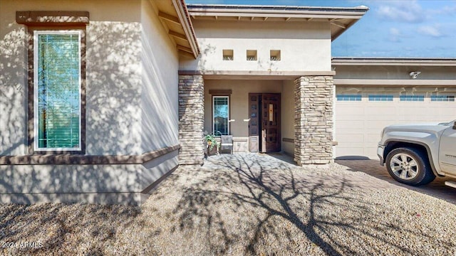 view of front of house with a garage