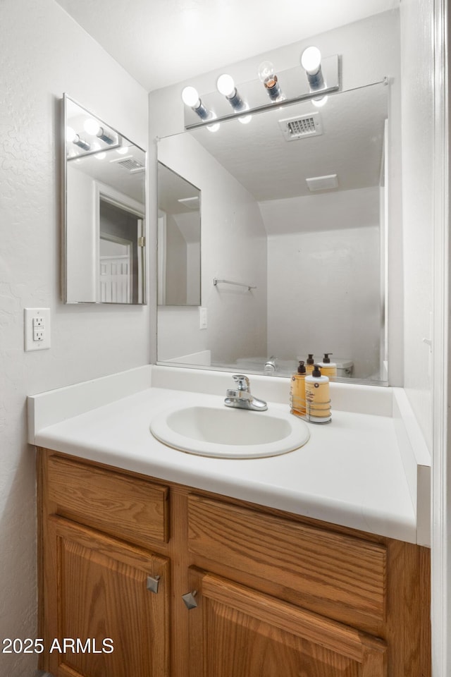 1374 E 10th Pl, Casa Grande, AZ 85122 - bathroom with vanity