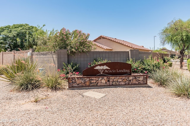 1374 E 10th Pl, Casa Grande, AZ 85122 - view of community sign