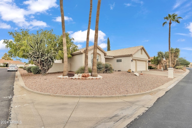 view of front of house featuring a garage